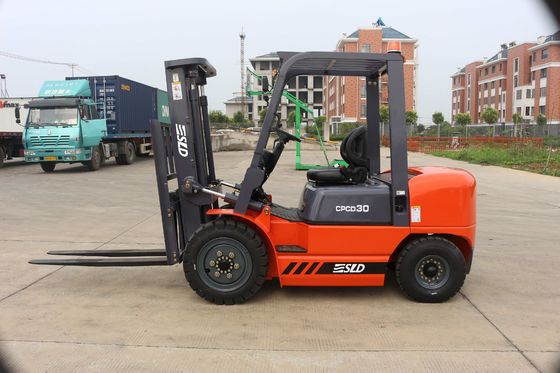 FD30 3000kgs 디젤 엔진 지게차는 이수주 / 미츠비시 엔진으로 설비했습니다