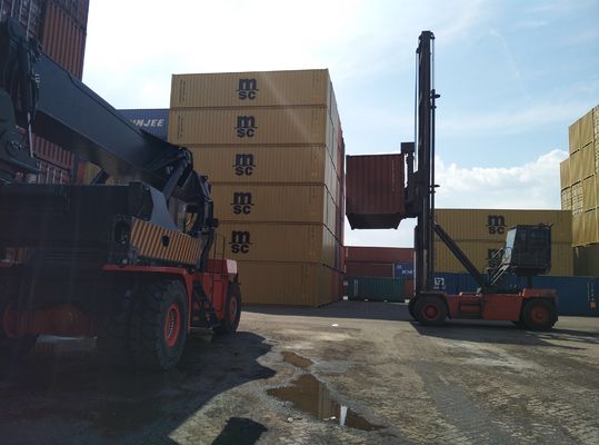 기호 논리학 야드 9000kgs 9t 지게차 빈 컨테이너 다루는 사람
