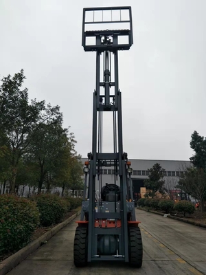 3개의 단계 가득 차있는 자유로운 돛대를 가진 유압 전송 4800mm 3 톤 디젤 엔진 포크리프트